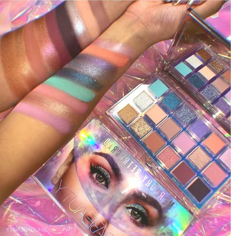 باليت ظلال العيون ميركوري ريتروجراد من هدى بيوتي