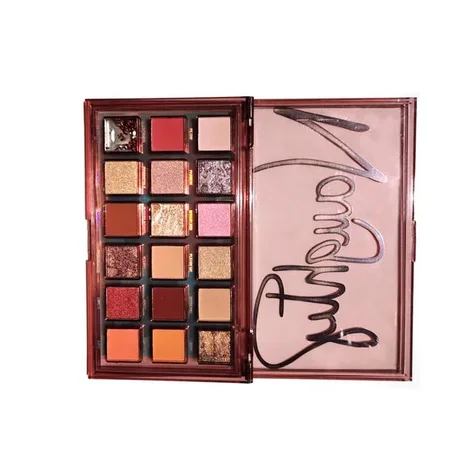 NAUGHTY NUDE - لوحة ظلال عيون مكونة من