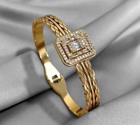 Bracelet Manchette en Acier Inoxydable avec Strass Carrés