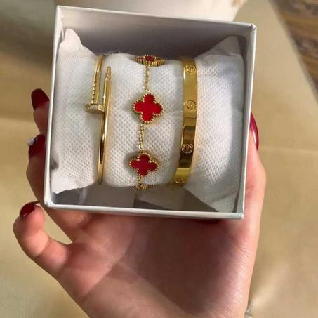 عرض خاص 3 أساور من الفولاذ المقاوم للصدأ