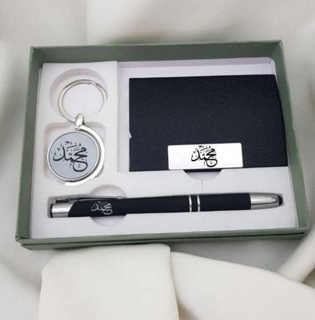 مجموعة منقوشة بإسم من تحب  حامل بطائق الزيارة (كارط فيزيت) بورتكلي قلم