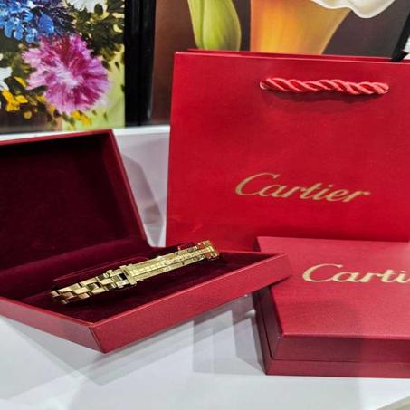 السوار الرجالي المصنوع من الفولاذ المقاوم للصدأ