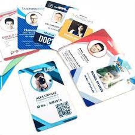 MATERIEL POUR LA CONFECTION DE BADGE ET ID CARD