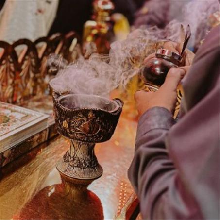 العود والمسك