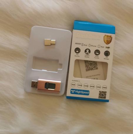 فلاش يو اس بي 4 في 1 المميز للهاتف (128 جيغا)