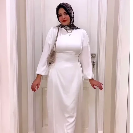 فستان ستان حزامين من الجنب