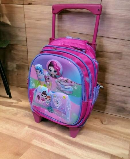 محفظة لمستوى الروض يوجد الحجم الكبر والمتوسط (la grande et la moyenne section)