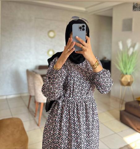 كسوة  انيقة من كريب مزوق