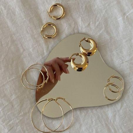 EARRINGS / أقراط