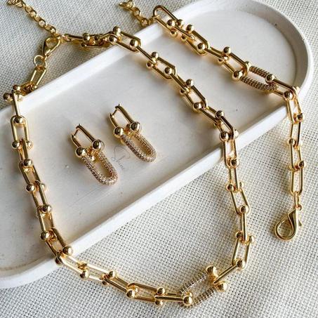 طقم CHIC CHAIN
