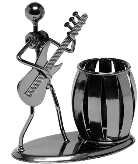 حامل أقلام معدني رمادي بتصميم جيتار وطبلة – منظم مكتب أنيق للأدوات المكتبية – كوب أقلام ديكوري للمكتب