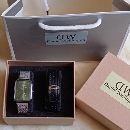 ساعة Daniel Wellington الأصلية – إصدار فاخر مع سوار إضافي