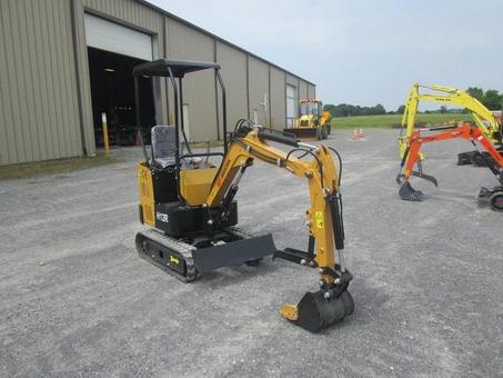 AGT 13.5HP, 1 ton RATO Engine Mini Hydraulic Excavator Micro Crawler Digger, Gasoline Chicago Stock| AGT-H12R - AGT Industrial