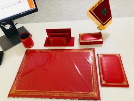 5 قطع من لوازم المكتب تقليدية الصنع + راية مغربية مجانا