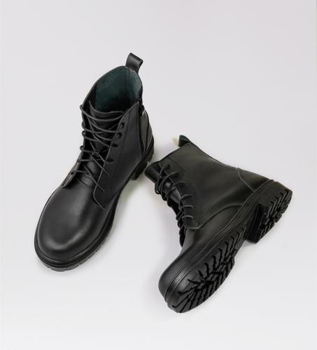 بوت فخم من الجلد الطبيعي