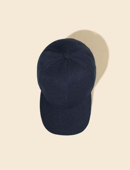 casquette simple bleu marine