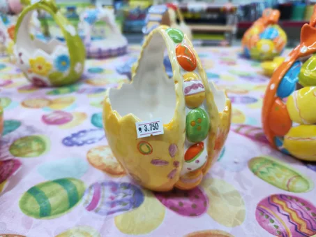 مضيفة نص بيضه