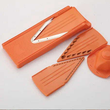 قطاعة الخضر متعددة الشفرات