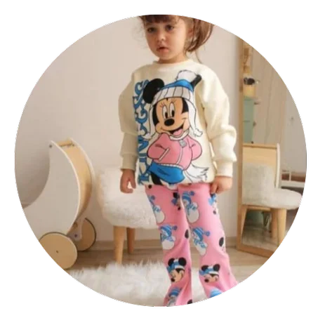 ملابس البنات