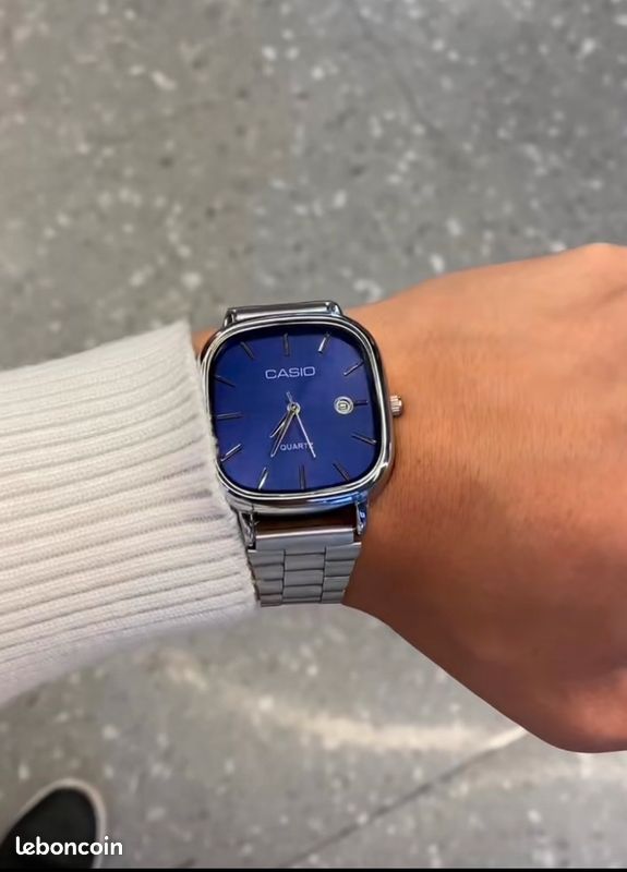 Casio Ovale Bleu