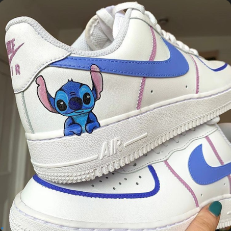 Nike Air Force 1 Custom – Stitch : La Touche de Malice