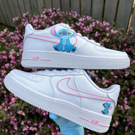 Nike Air Force 1 Custom – Stitch : L’Adorable Extraterrestre