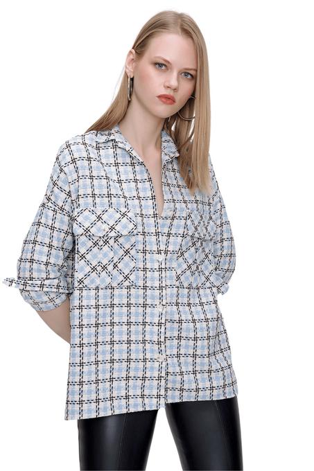 قميص أزرق بمربعات نسائي