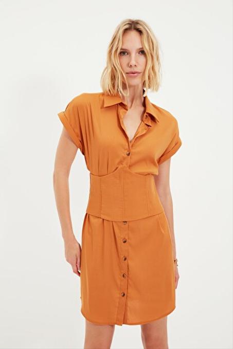 فستان قميص بني نسائي