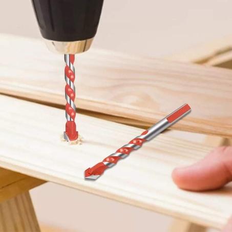 سبيكة معدنية مصنوعة من الفولاذ