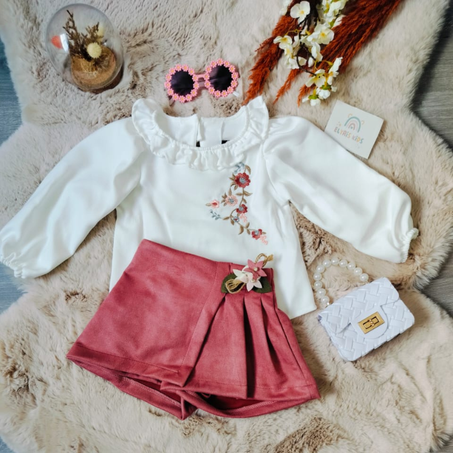 Ensemble 2 pièces fille très chic - short et pull