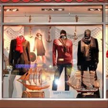 رواق الملابس