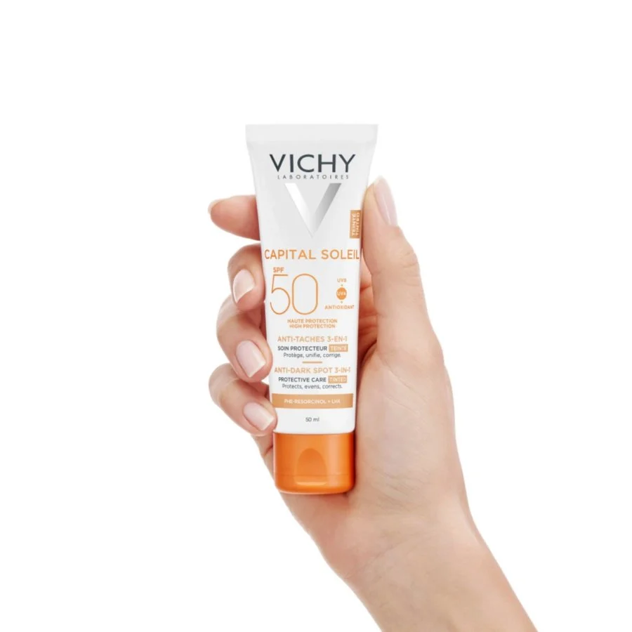 CAPITAL SOLEIL SOIN ANTI-TACHES TEINTÉ 3-EN-1 SPF 50+