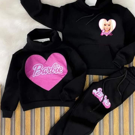 طقم اطفال  بنات 2 بدلات بنات رائعة فقط 219 درهم