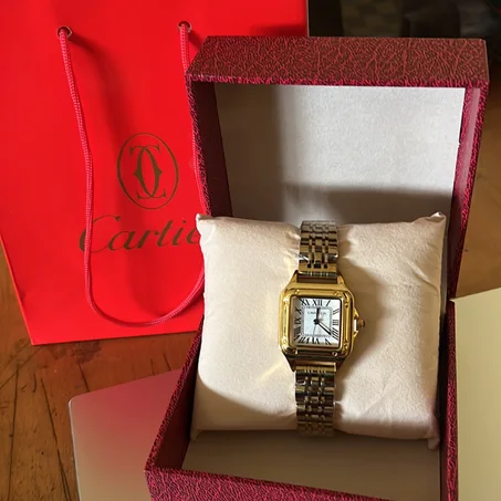 Cartier avec boite et sachet