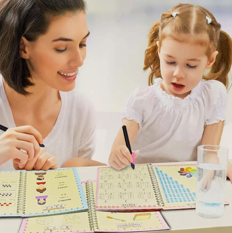 4  كتب تعليمية للأطفال 📚 + قلم سحري 🪄 + هديتين 🎁