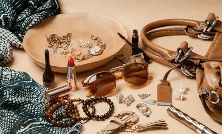 قطع وأكسيسوارات