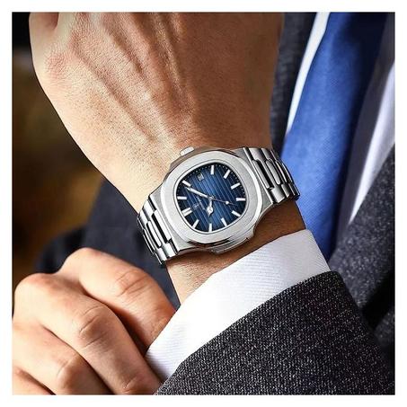 men watch
