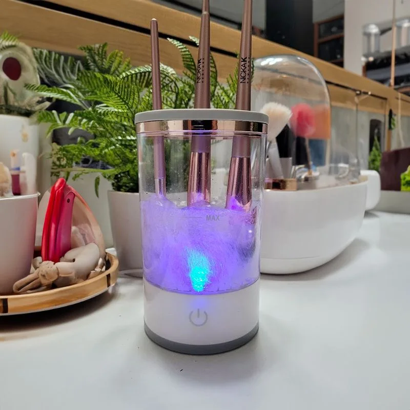 ماكينة تنظيف فرش المكياج الكهربائية