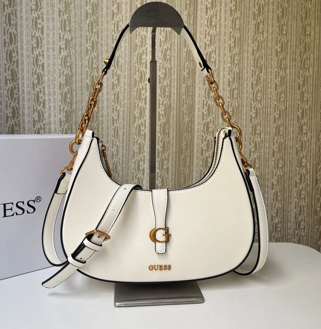 GUESS CLASSY BAG
