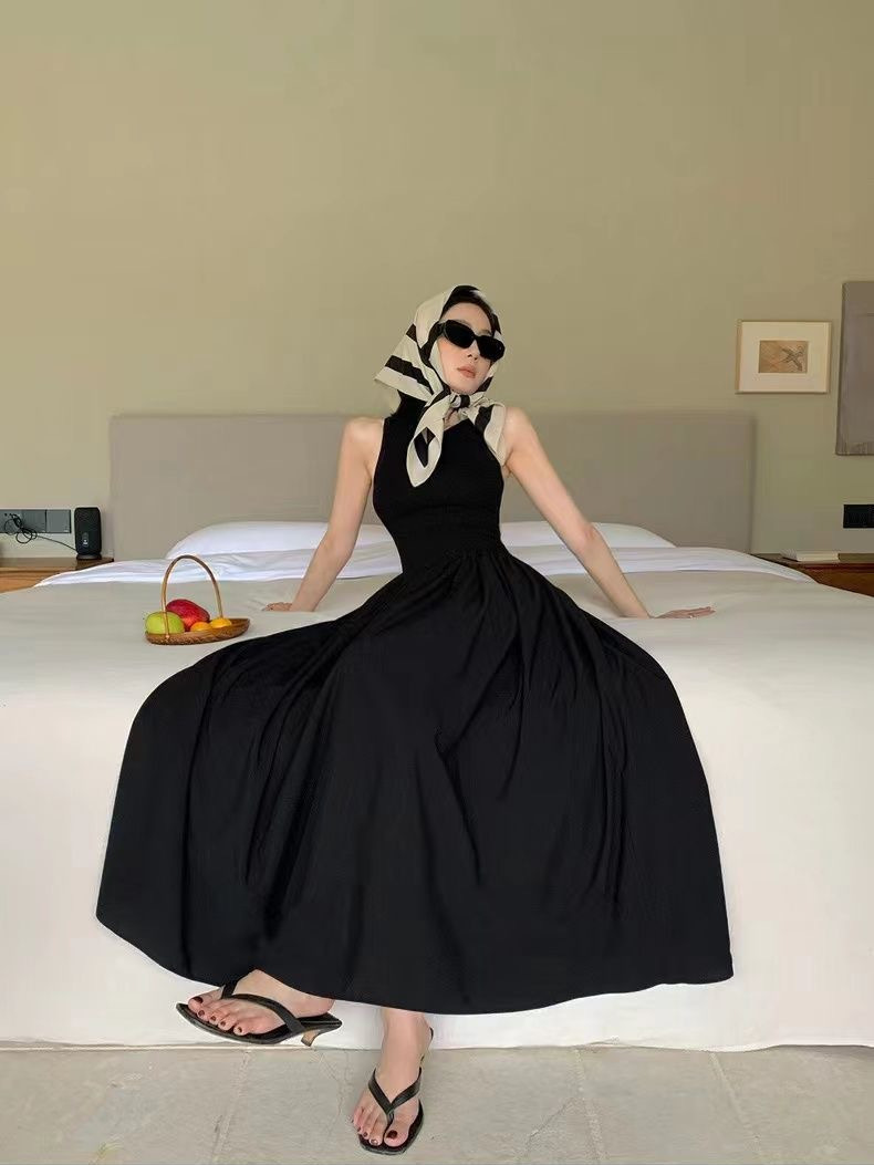 Robe d'ete coupe A sans manches