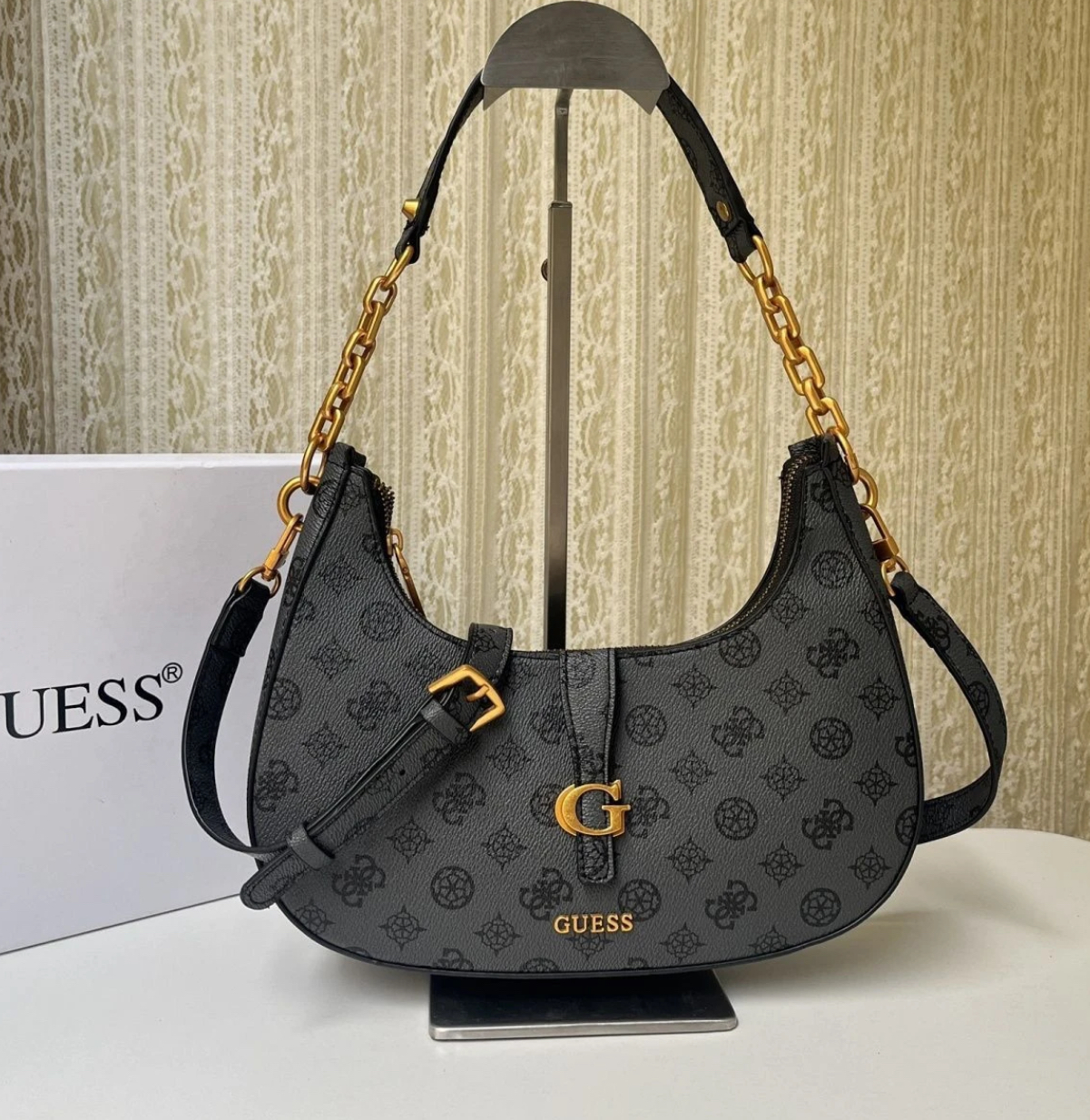 GUESS CLASSY BAG