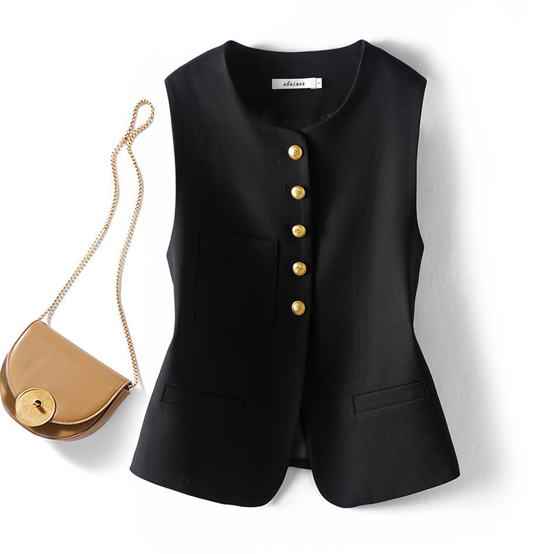Gilet clasi avec boutons metalliques