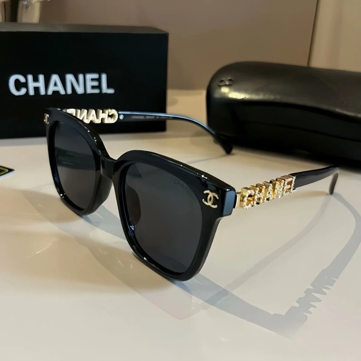 LUNETTES CHANNEL