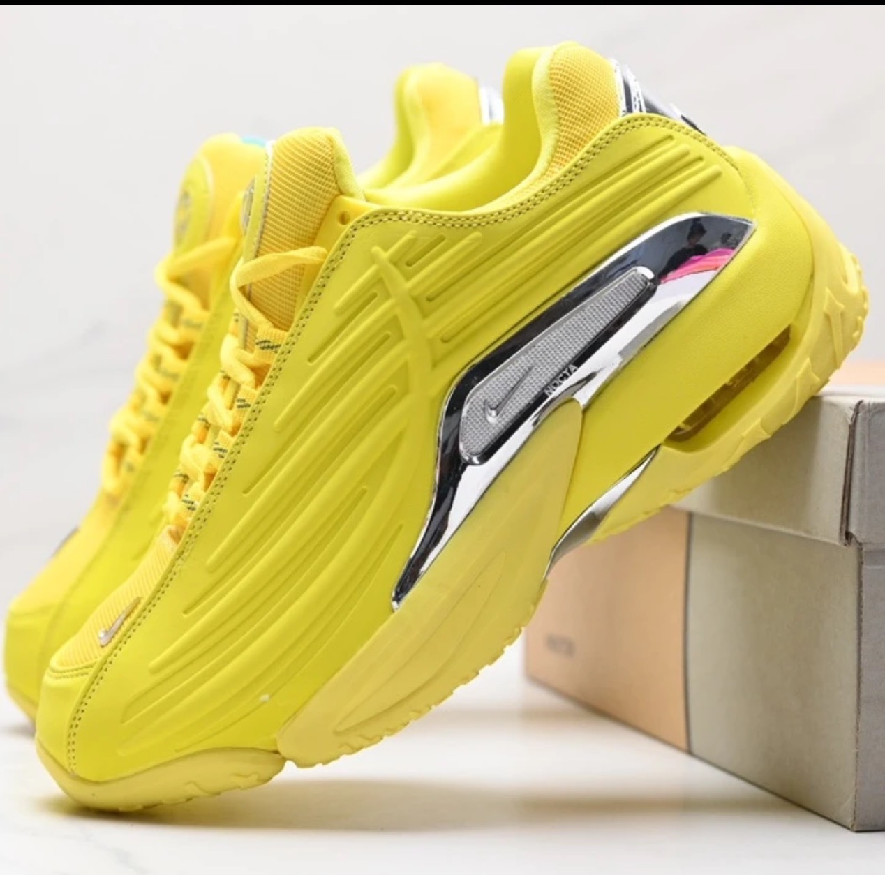 NIKE NOCTA