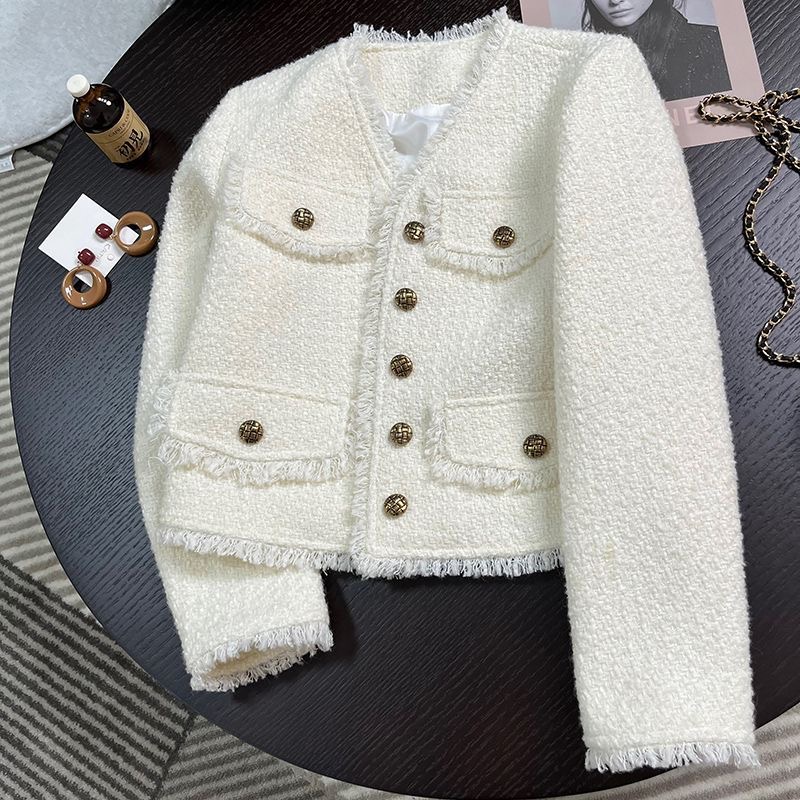 Clasi veste pour femmes avec boutons metalliques