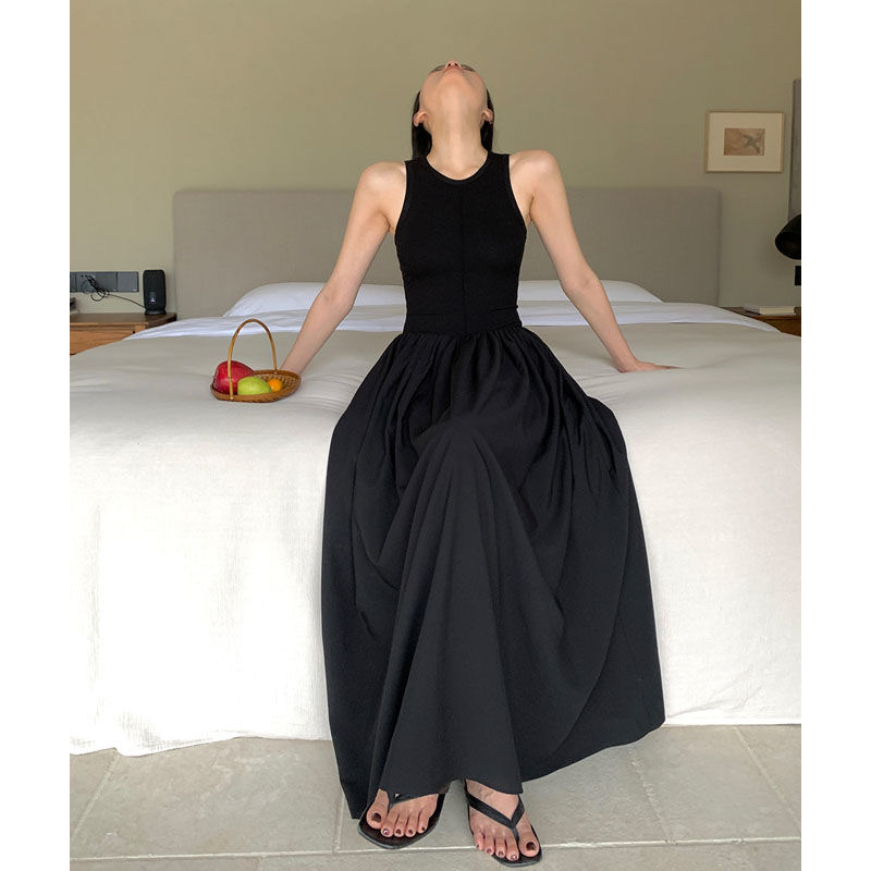 Robe d'ete coupe A sans manches