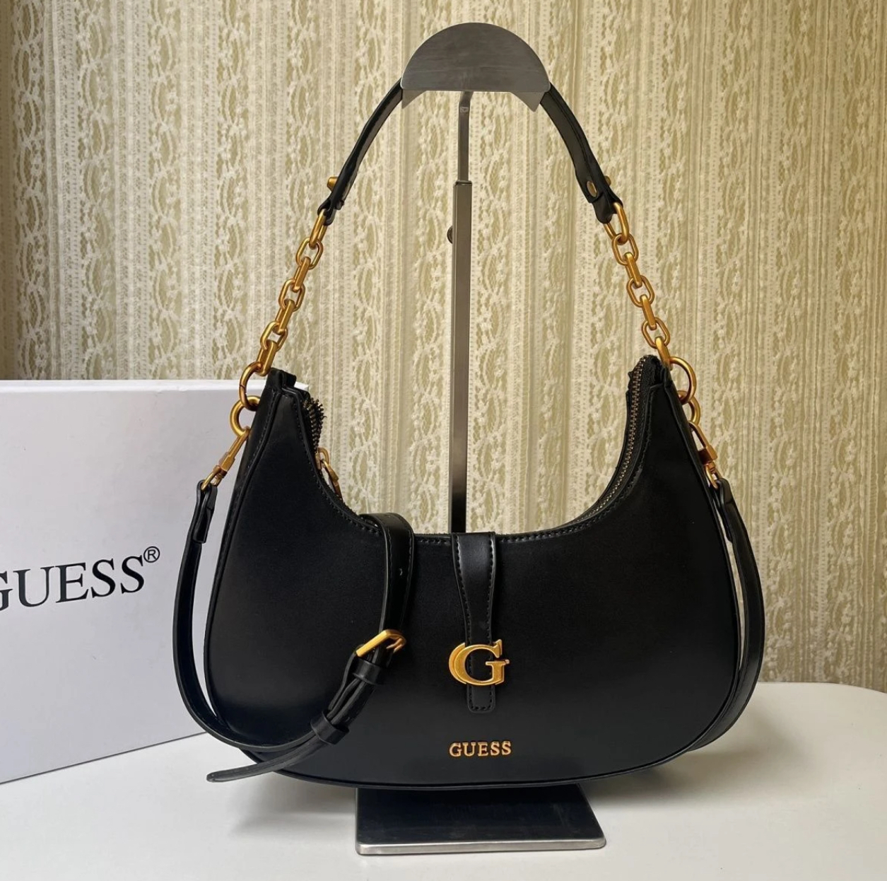 GUESS CLASSY BAG