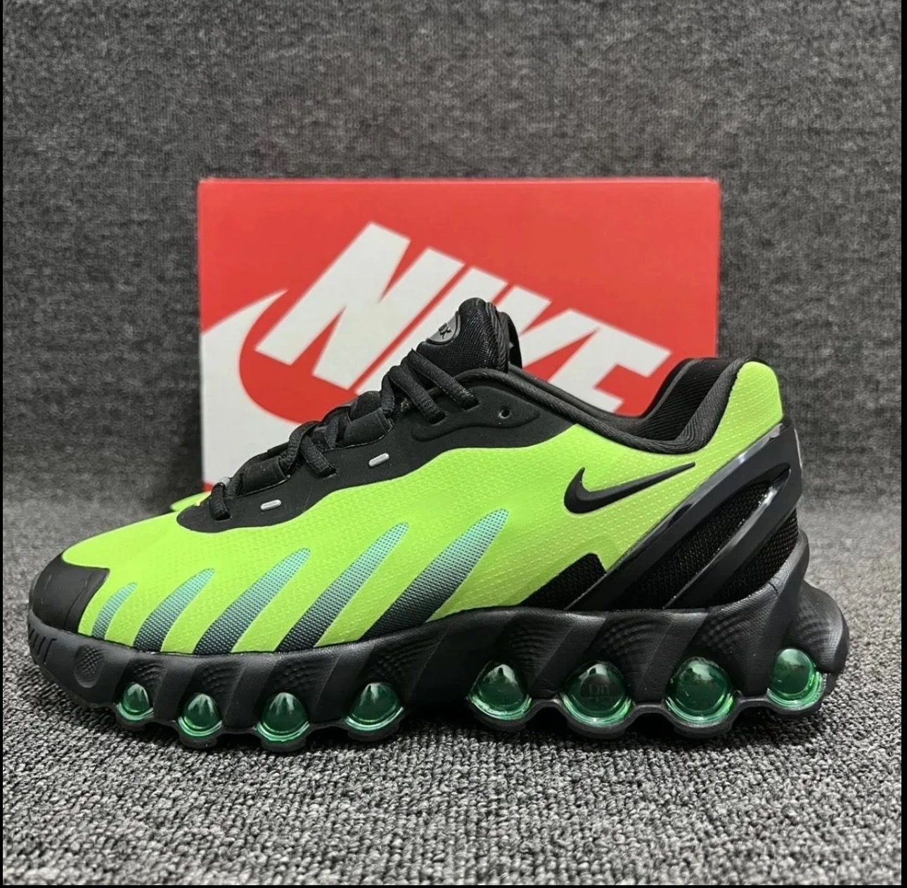 AIR MAX DN8