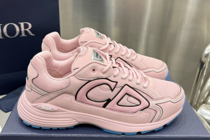 DIOR
