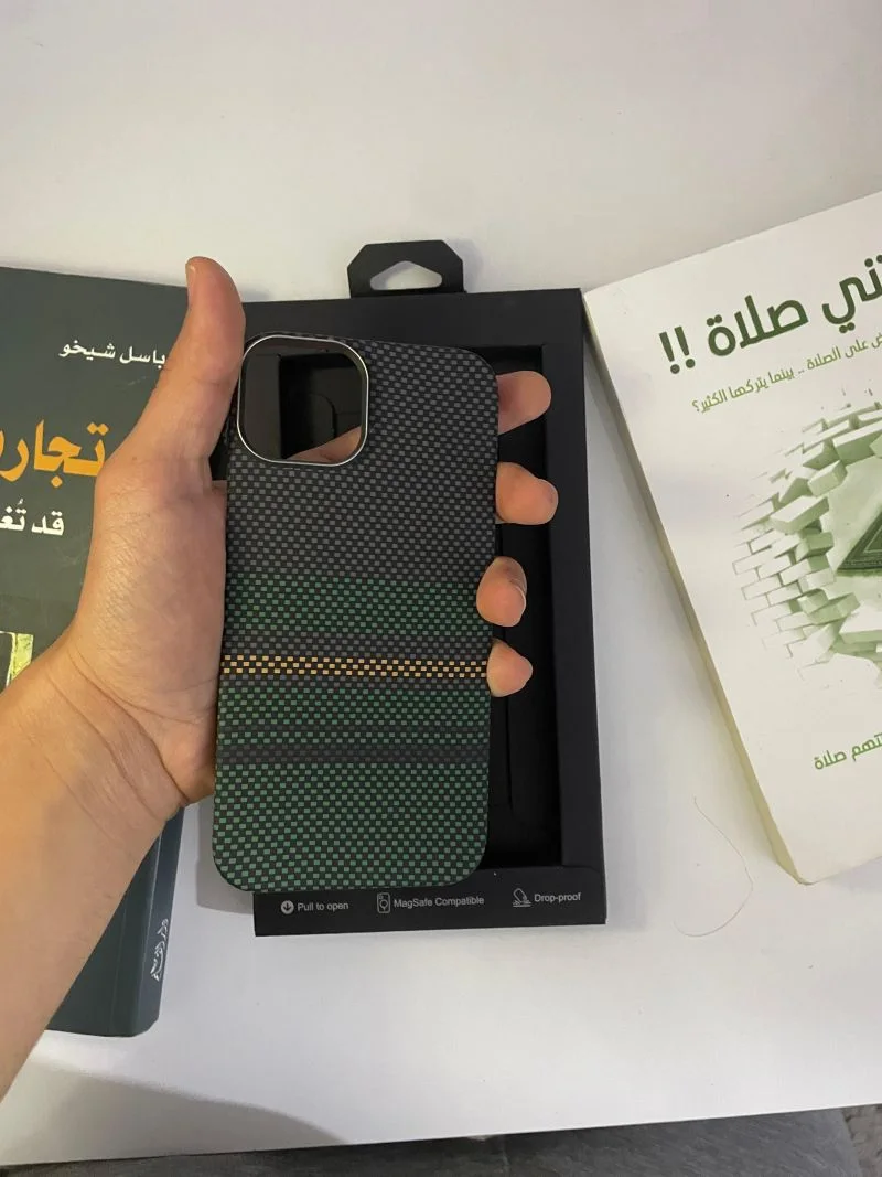 كوفر حماية فاخرة iPhone 13,14- تصميم كاربون أنيق